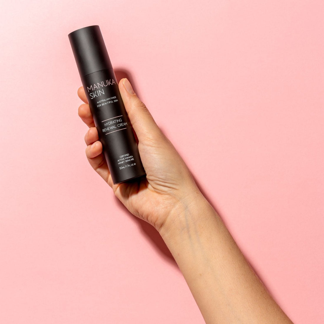 Manuka Skin Hydrating Renewal Cream with certified active manuka honey